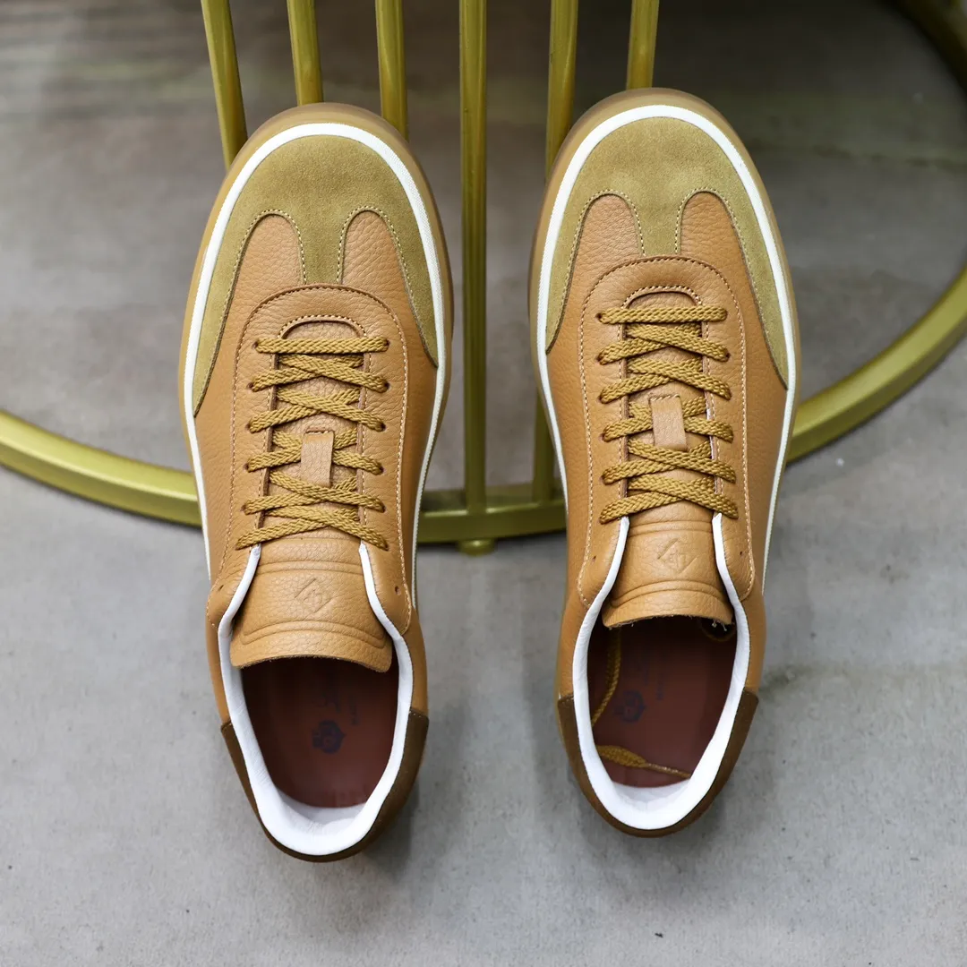 Men's Men's Shoes💰540💰••New Products•• LoroPian*_Noyo-Pianya New men's casual moral training sneakers, LP lace-up casual shoes!  Made of original imported soft cowhide and suede fabric, it highlights the sporty style. The heel is decorated with logo embossing and the original molding. The raw rubber translucent sole combined with the color welt adds a sense of modernity to the shoe. The shoe is overall refreshing and easy to match with style. It has a full cowhide lining for the feet. The original box packaging at the counter comes with wooden balls and a dust bag! Size: 38-44 (.45 customized)